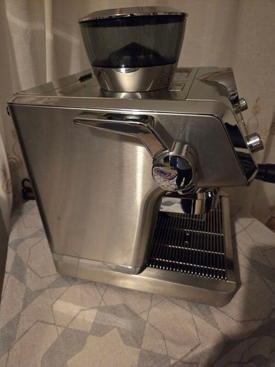 DeLonghi La Specialista Opera EC9555.M Bean to Cup Coffee Machine Silver