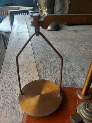 Weighing scales from Enniskerry post office, D18 post 10e