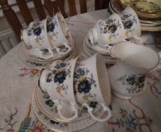 Royal Tara Nineteen Piece "Cornflower" Teaset