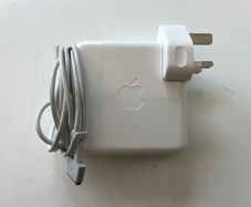 Apple 85W Magsafe 2 charger