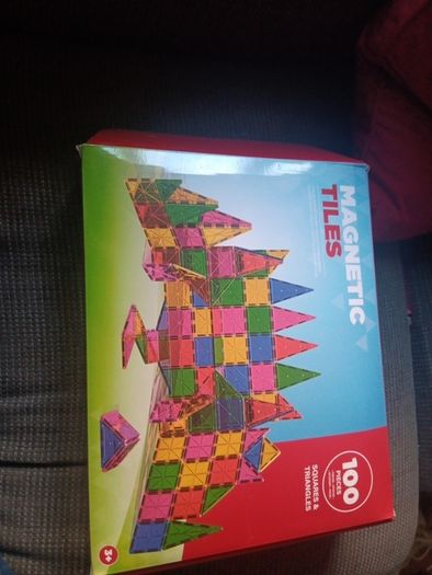 Magnetic Tiles