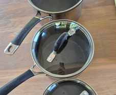Set of 3 Circulon saucepans