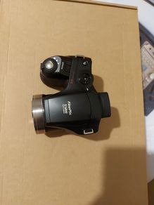 Fujifilm FinePix S5800 Digital Camera, Takes 4 AA Batteries, not powering on, for parts or repair