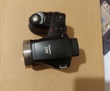 Fujifilm FinePix S5800 Digital Camera, Takes 4 AA Batteries, not powering on, for parts or repair