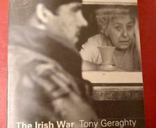 The Irish War/ Tony Geraghty/2000/ Harper Collins