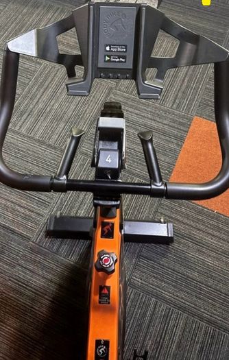 gym clearance Bodybike smart plus spin bikes