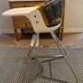 High chair Image 7
