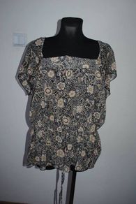 Brand new Bm Collection top size UK20 EUR48 Postage included