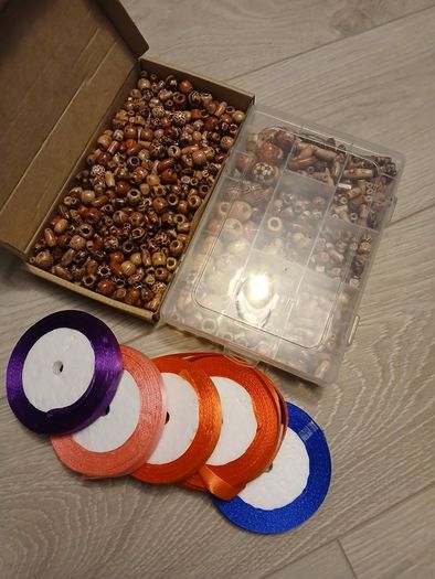 Beads & Ribbon