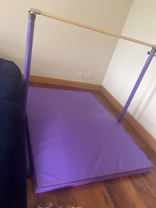 Gymnastics bar & Mat