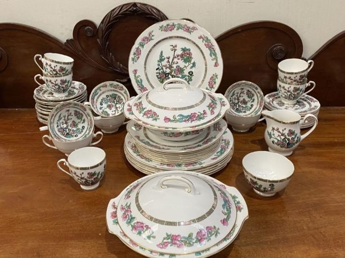 Beautiful Royal Grafton Antique Porcelain