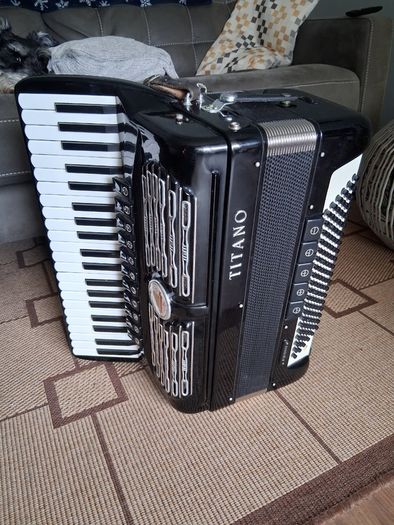 Accordian for sale