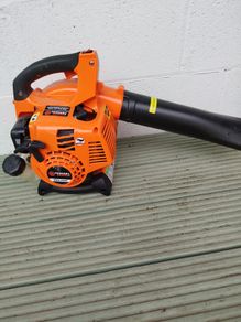 leaf blower