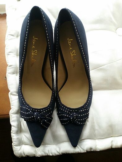 Navy with white trim Jane Shilton shoes size 36 NEW