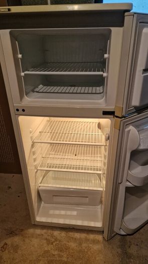 Zanussi Fridge Freezer