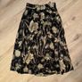 Gorgeous MS satin black with golden flowers skirt S Image 2