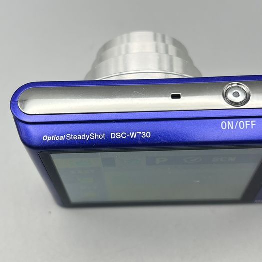 Sony DSC-W730 16.1MP Digital Camera Blue - Full Kit