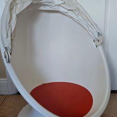 Kids swivel egg chair