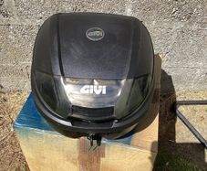 givi back box