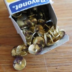 drawing pins