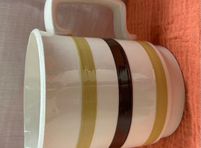 Carrigaline Pottery 1 and a half pint jug