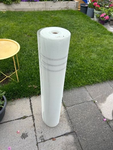 Almost complete roll of fibreglass render mesh