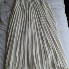 Mango.maxi skirt off white