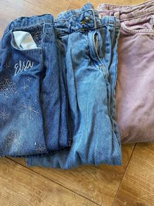 Girls clothes, age 7-8. Most never worn.