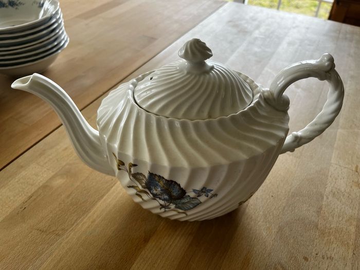 Cups, Saucers, Teapot, Dessert Bowls, Dessert Plates