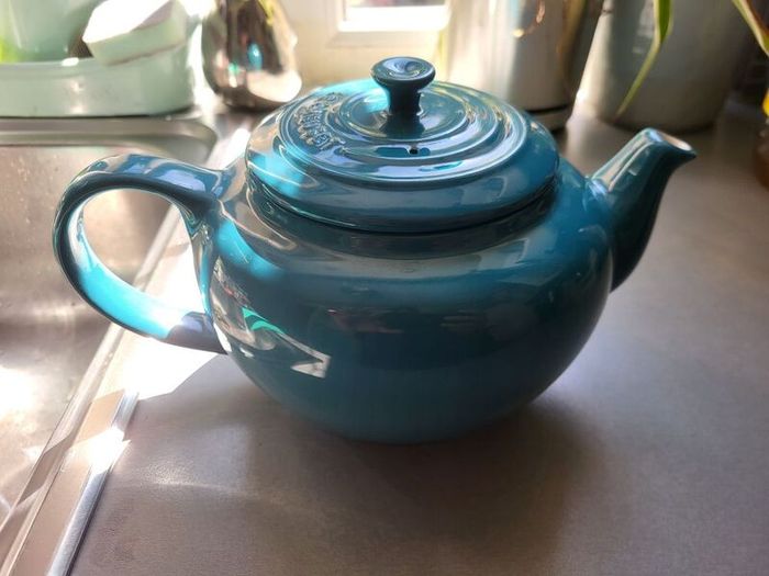 Le Creuset Teapot New