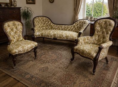 Victorian Walnut 3 Piece Suite.