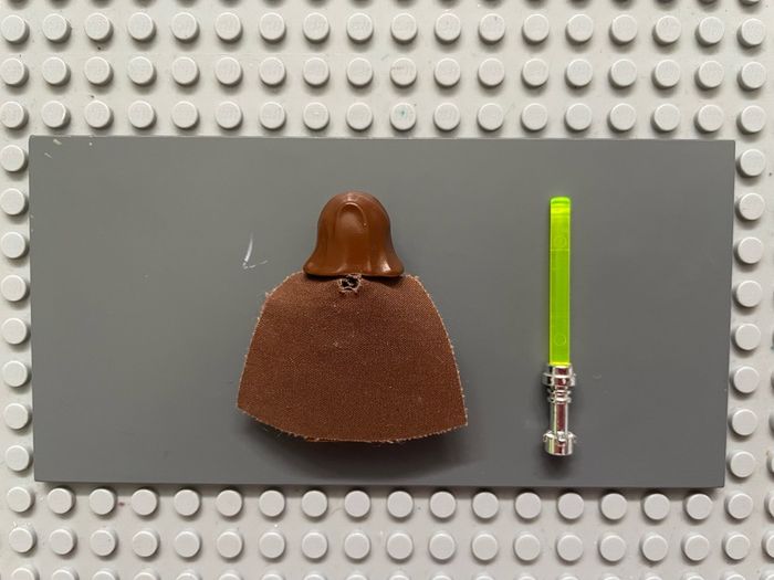 lego Star Wars sw0057 Jedi Knight (Jedi Bob) minifigure- Dark Gray Tunic, Brown Hood and Cape