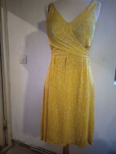 Quality Dress Brand New size 12