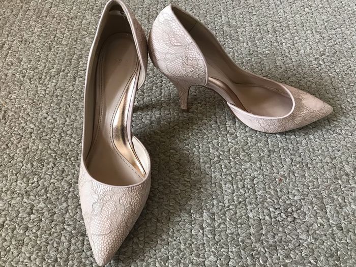 Coast nude high heels size 5