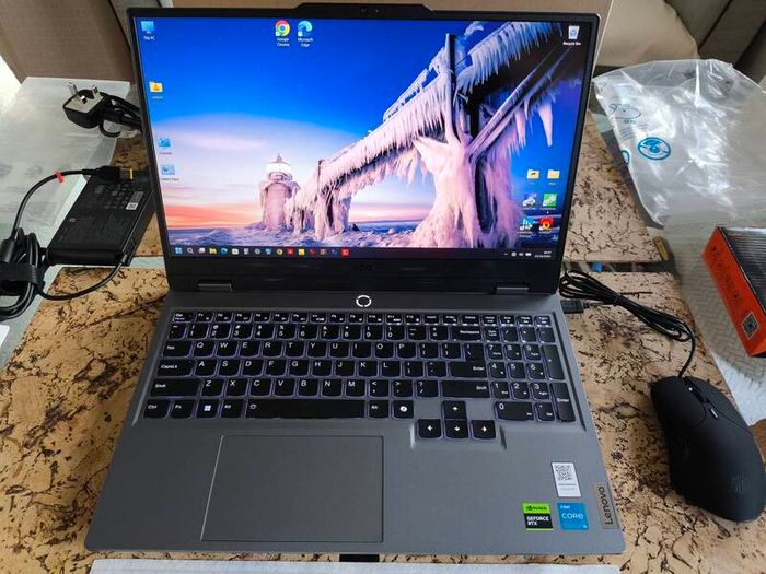 Gaming Laptop Lenovo Loq i5 12450hx 8/12 RTX4050 6gb 105w 16gb Ddr5 512GB Nvme 15.6" 144hz 1080p 300nits 100% sRGB Win11 Warranty Receipt