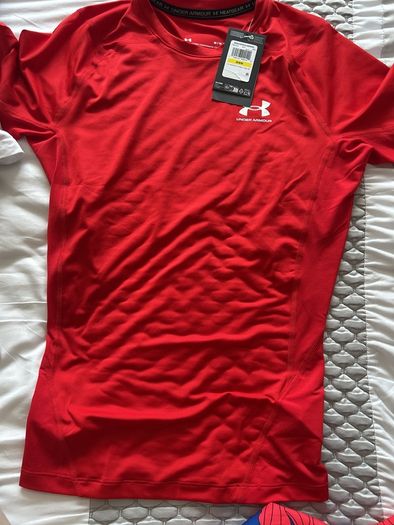 T-shirt Under Armour BNWT