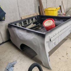 hilux parts (tub, canopy,lights ect...)