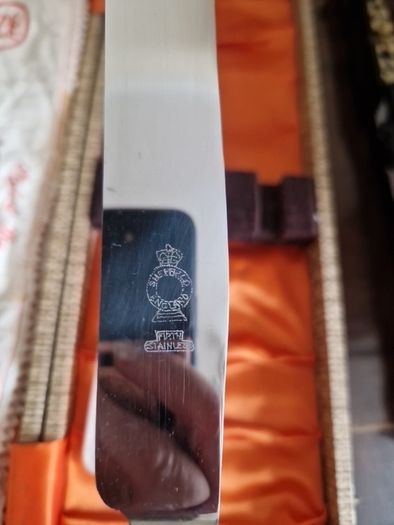 Vintage carving set