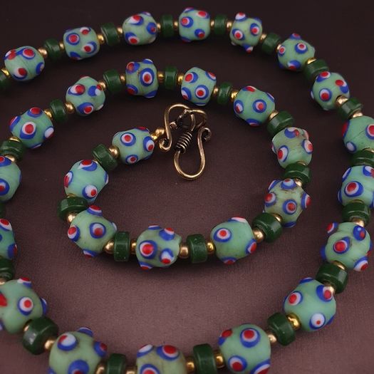 Vintage Venetian Style Skunk Eyes GlassBeads Necklace