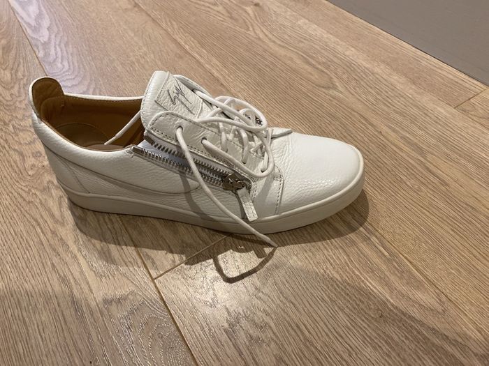 As New, size 9-10, Giuseppe Zanotti White Low Top Trainers