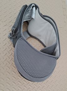 Baby hip seat