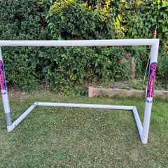 Soccer goal