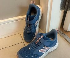 New Balance Girls Trainers