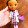 Doc McStuffins doll with bag Image 5