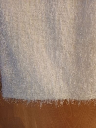 YUMIi  Cream Feather  Dress .  S. M - 12.  NEW - No Tag.