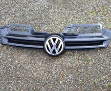 Vw Golf Mk5 Front Grill with Badge