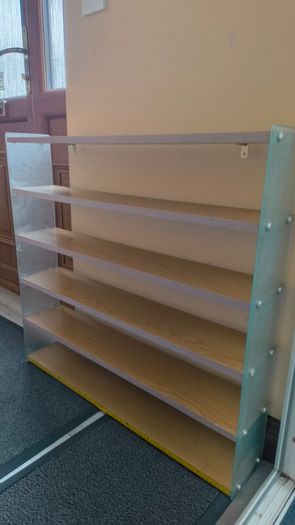 shelving unit