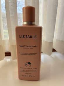 Liz Earle Smooth & Glow Exfoliating Tonic (200 ml)