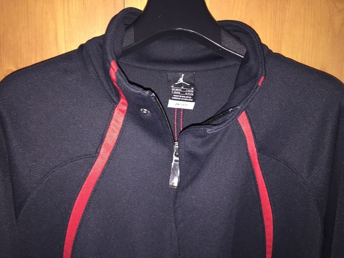 Nike Jordan Top  Black size m