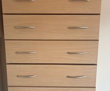 Chest of drawers